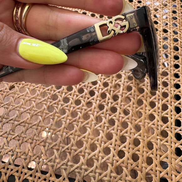 Dolce & Gabbana Y2K Navy Tortoise Sunglasses - Picture 4 of 5